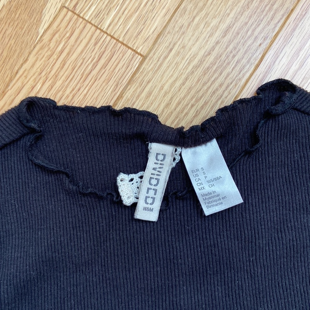 H&M Y2K Ruffle Hem Ribbed Long Sleeve - Picture 3 of 6